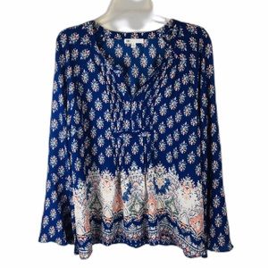 DR2 L Boho bell sleeve lightweight flowy top